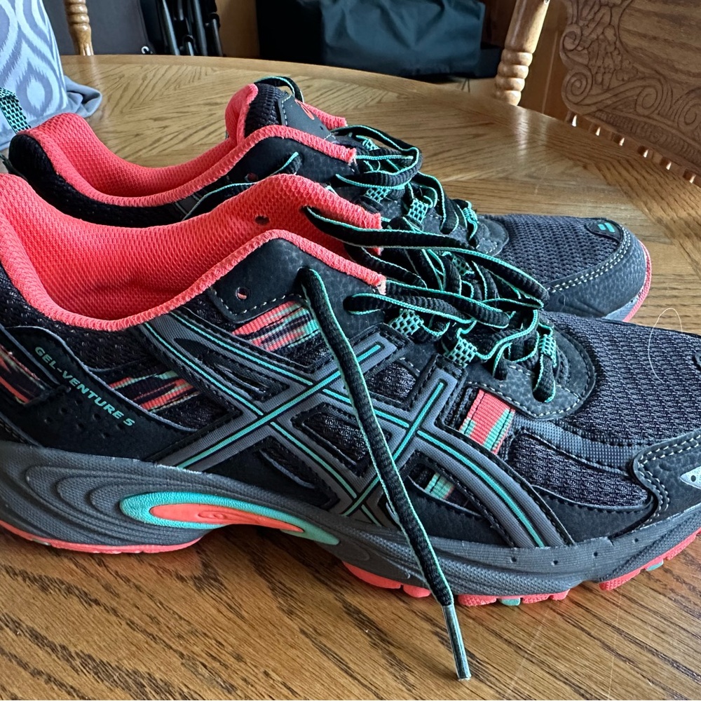 ASICS Women's Gel-Venture 5 Black and Coral Athletic Shoes